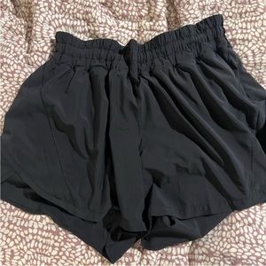 Lululemon Hotty Hot Short
